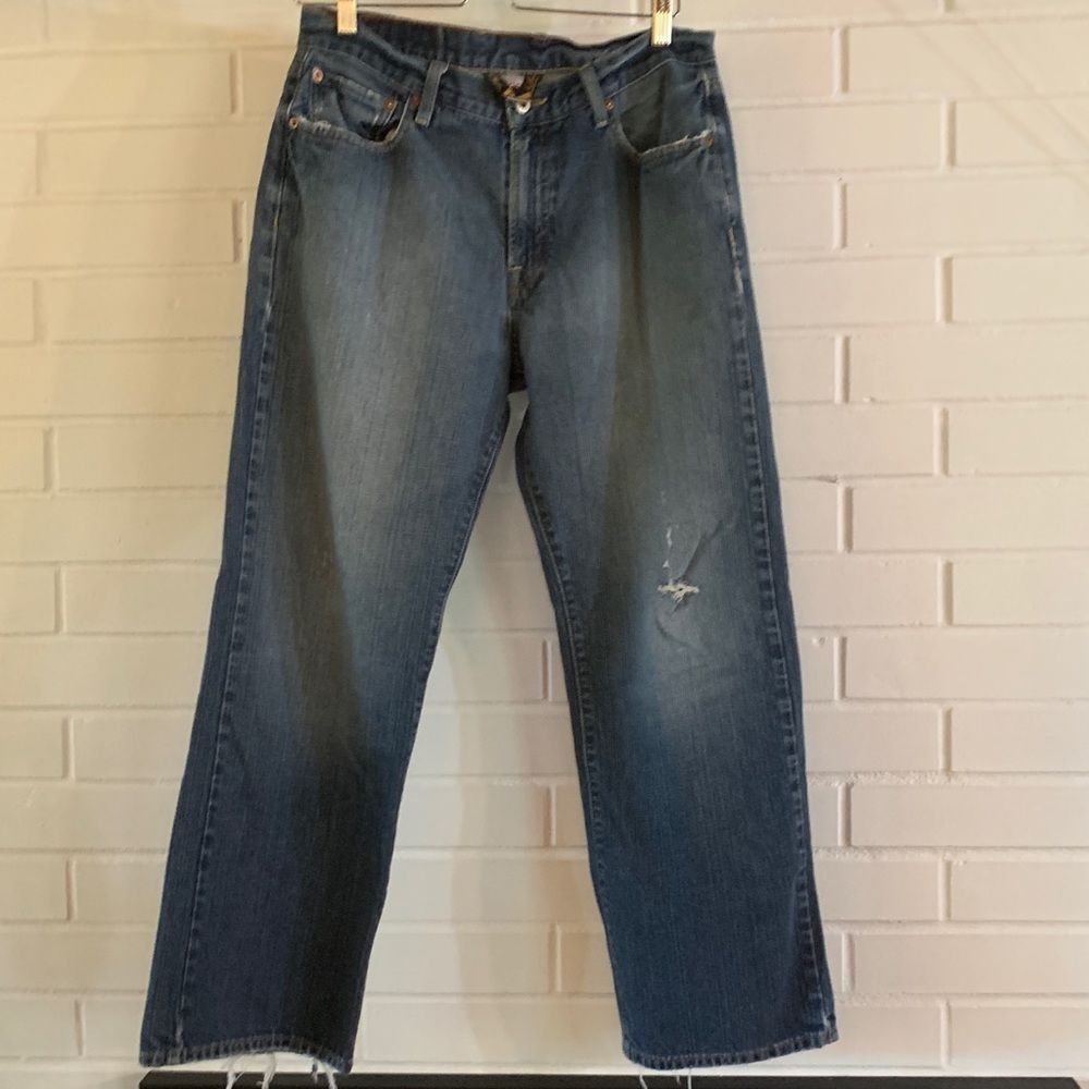 Lucky Brand 🍀 Jeans 32 Distressed Straight Leg